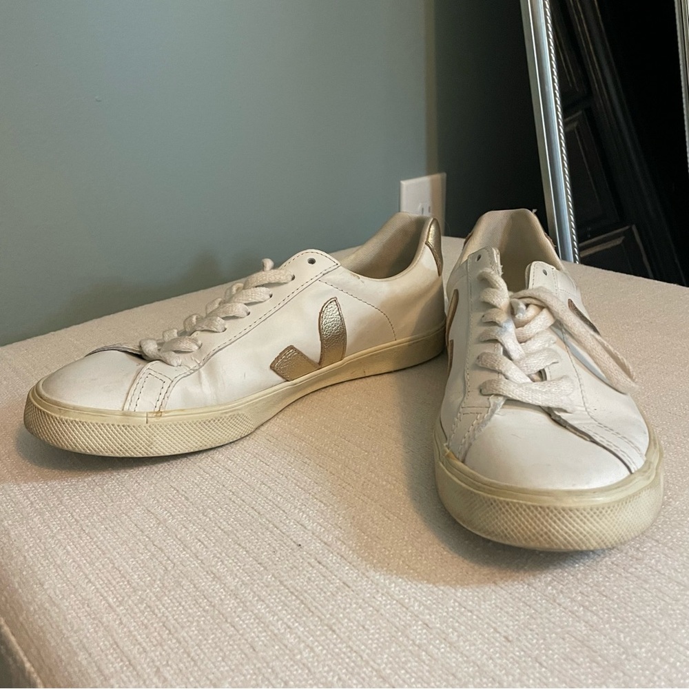 Veja esplar gold sneakers 8
